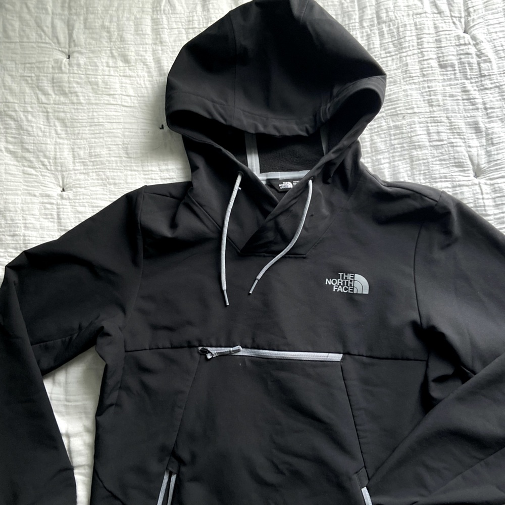 Women’s The North Face Outdoor Hoodie/Pullover Jacket- Size Small
